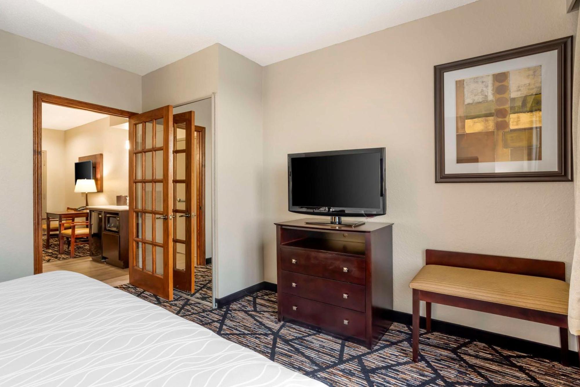 Best Western Plus Hobby Airport Inn And Suites Houston Exterior foto