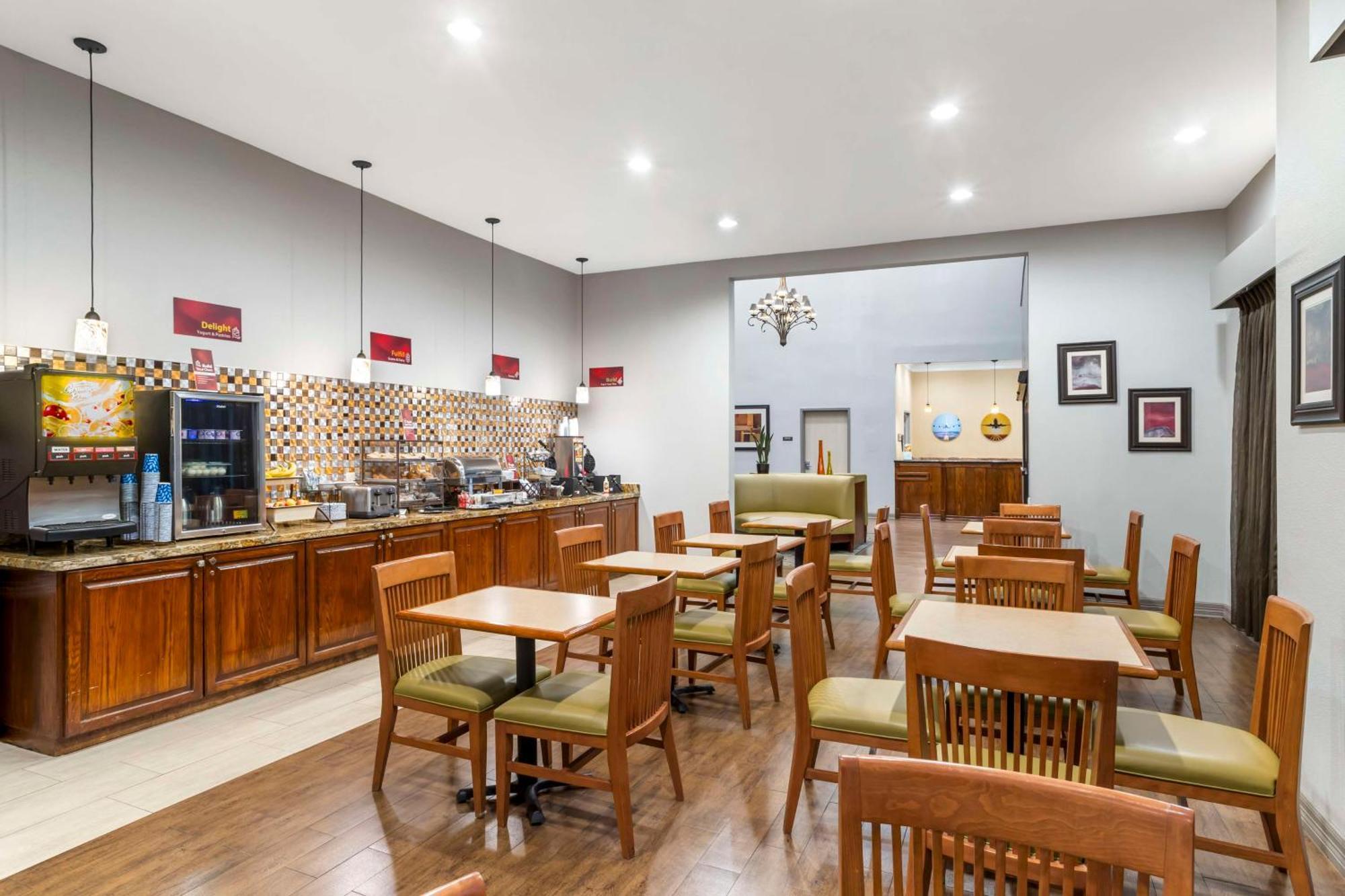 Best Western Plus Hobby Airport Inn And Suites Houston Exterior foto